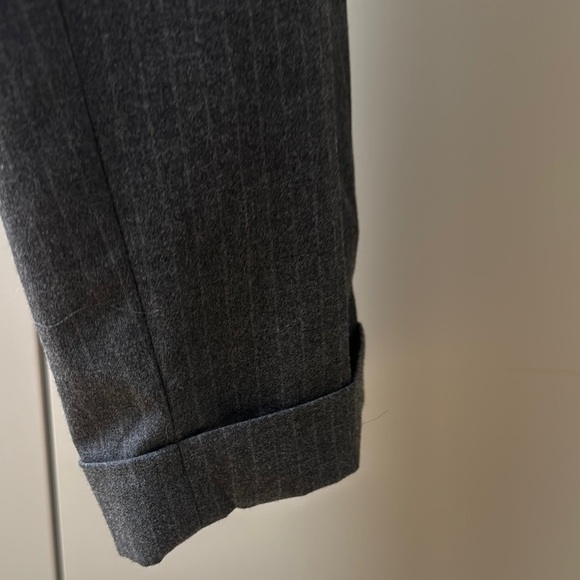 H&M NWT Gray Dress Pants Pinstripe with Textured Fabric and Tapered Fit - Picture 7 of 9